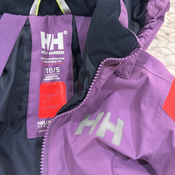 Helly Hanson snow suit 110/5 - Picture 2 of 5